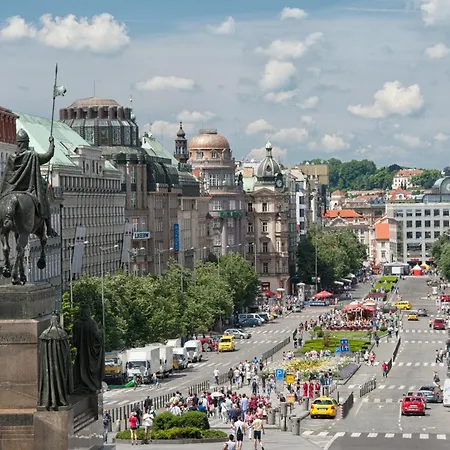 Golden - Wenceslas Square * Πράγα